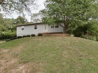 12000 Castle Ranch Rd, De Soto, MO 63020