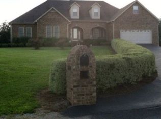 444 Landmark Cir, Sparta, TN 38583