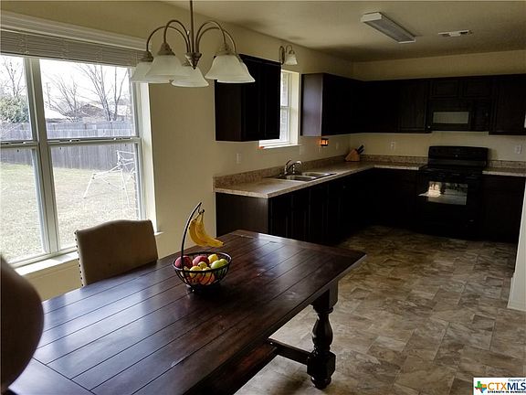 5th image of 1062 E Avenue M