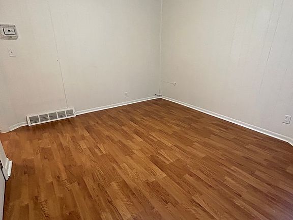 3rd image of 1415 Avon St #1419