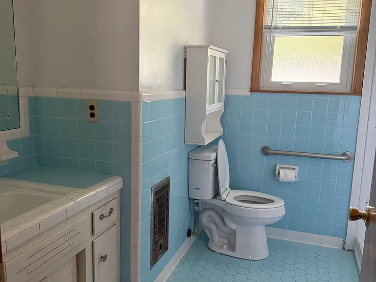 230 Park Circle Dr W — Photo 11