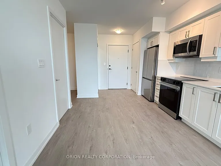 556 Marlee Ave #612 — Photo 4