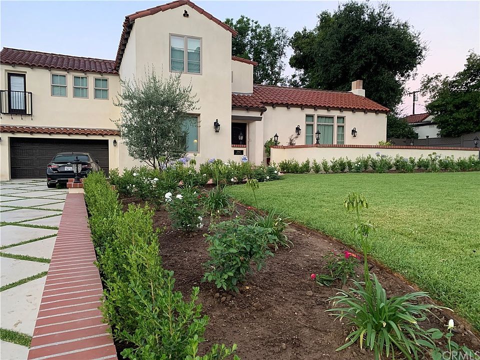 2nd image of 2062 Midwick Dr