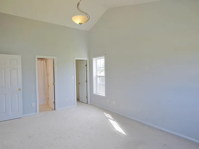 104 Ryan Glenn Dr — Photo 9