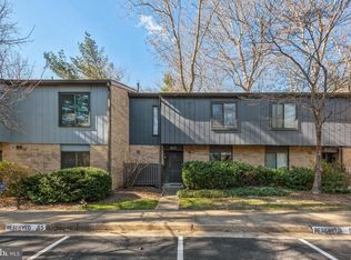 1823 Ivy Oak Sq, Reston, VA 20190