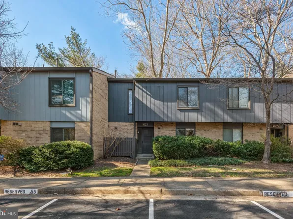 1823 Ivy Oak Sq, Reston, VA 20190