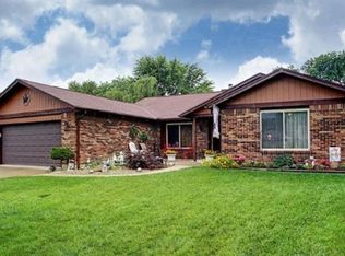 2247 Forestdean Ct, Dayton, OH 45459