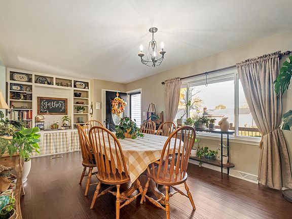 2nd image of 203 Miller Ave