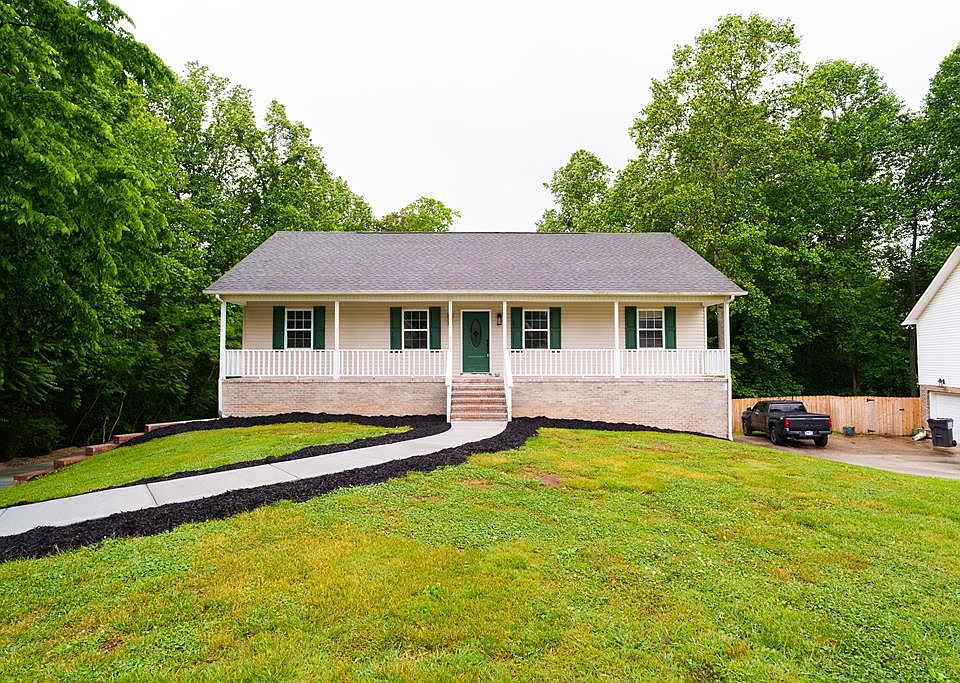 1st image of 3784 Brookwood Dr