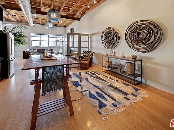 4th image of 500 Molino St APT 302