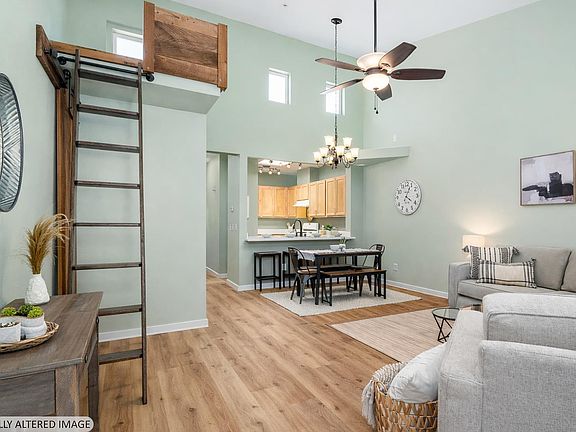 3rd image of 1354 Yulupa Avenue #E