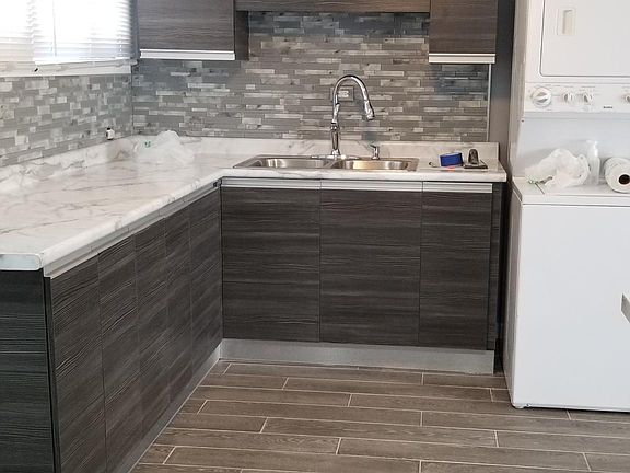 2nd image of 15117 Lincoln Ave