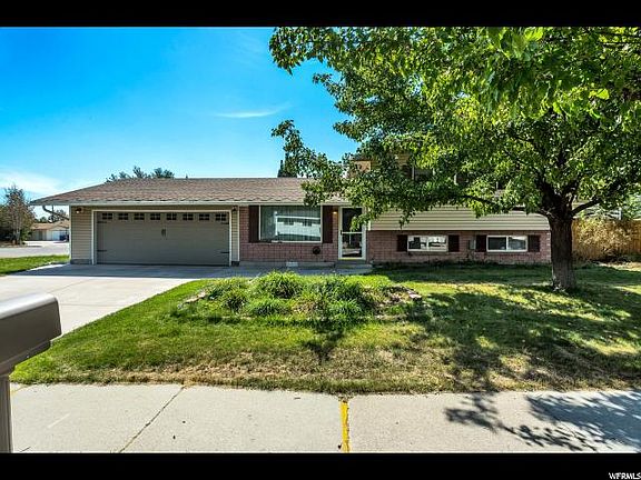 2nd image of 4893 W Royal Ann Dr