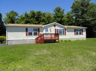 94 Hillview Cir, Charlestown, NH 03603