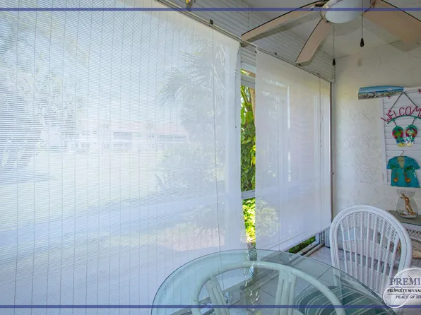 225 Turtle Lake Ct APT 106, Naples, FL 34105