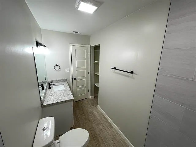 3001 E Price St #12 — Photo 10