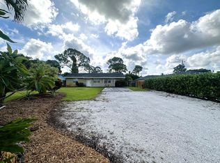 5586 3rd Rd, Lake Worth, FL 33467