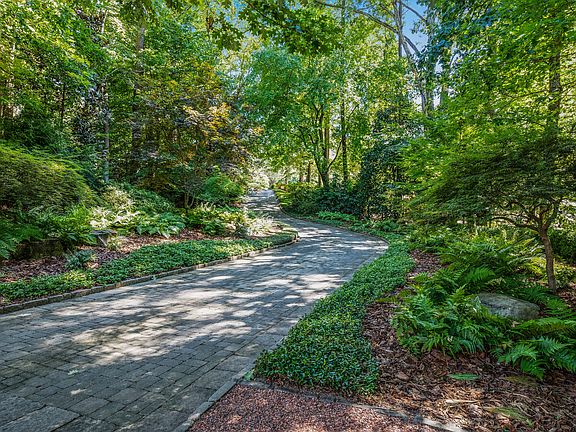2nd image of 130 Habersham Waters Ct