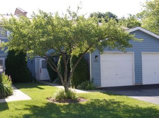 1073 E Cottonwood Way, Palatine, IL 60074