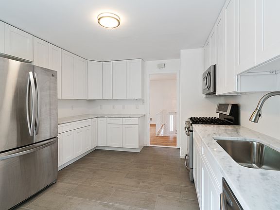 3rd image of 4112 Wynnwood Dr