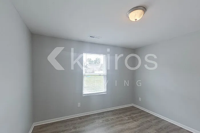 105 Kyles Dr — Photo 12