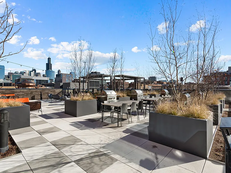1314 W Randolph St #ID1029631P — Photo 33