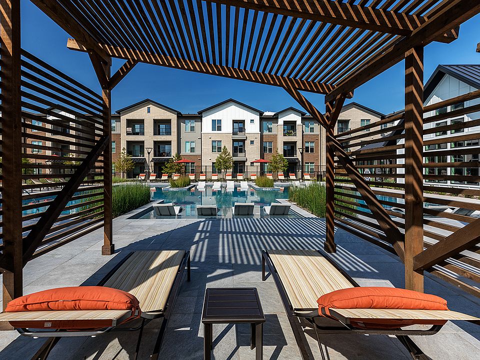 Private Poolside Cabanas