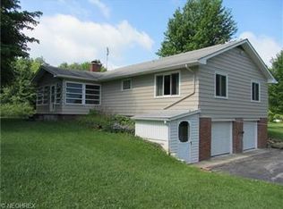 9121 Robinson Rd, Chardon, OH 44024