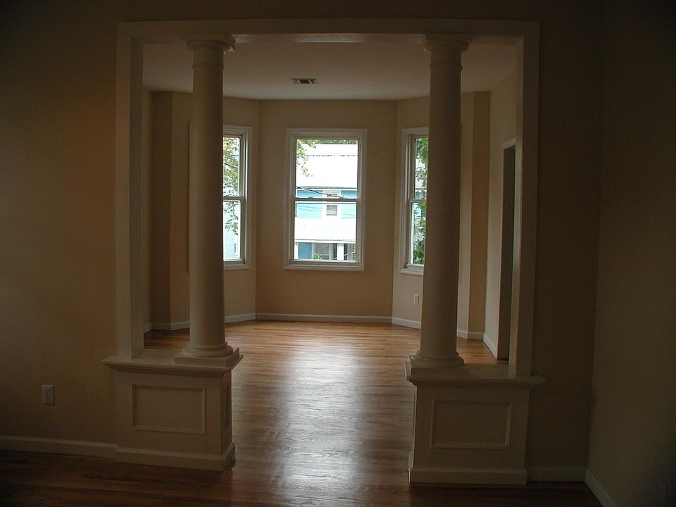 2nd image of 68 Llewellyn Ave #3