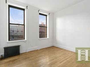 3158 42nd St APT 2L, Astoria, NY 11103