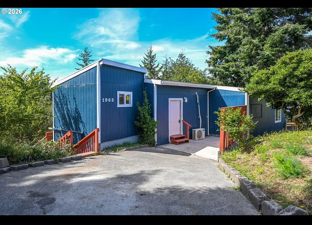 2 bed, 2.5 bath, 1058 sqft, $1,850 — Photo 1