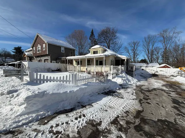 38 Bell Street, Nashua, NH 03064