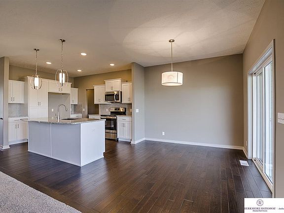 4th image of 12042 Quail Dr