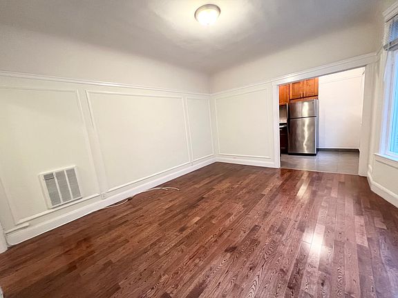 4th image of 1575 Broadway #3