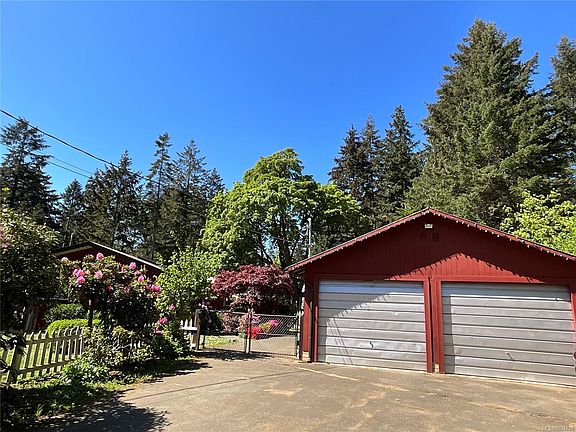 5th image of 1855 Oyster Way