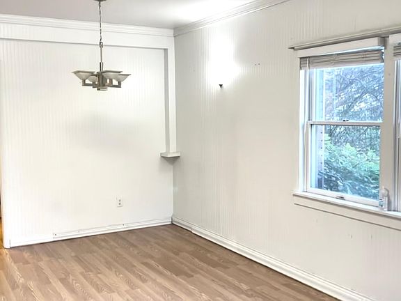 Living area with Bay Window