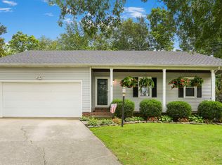 888 Edgewood Dr, Lexington, KY 40515