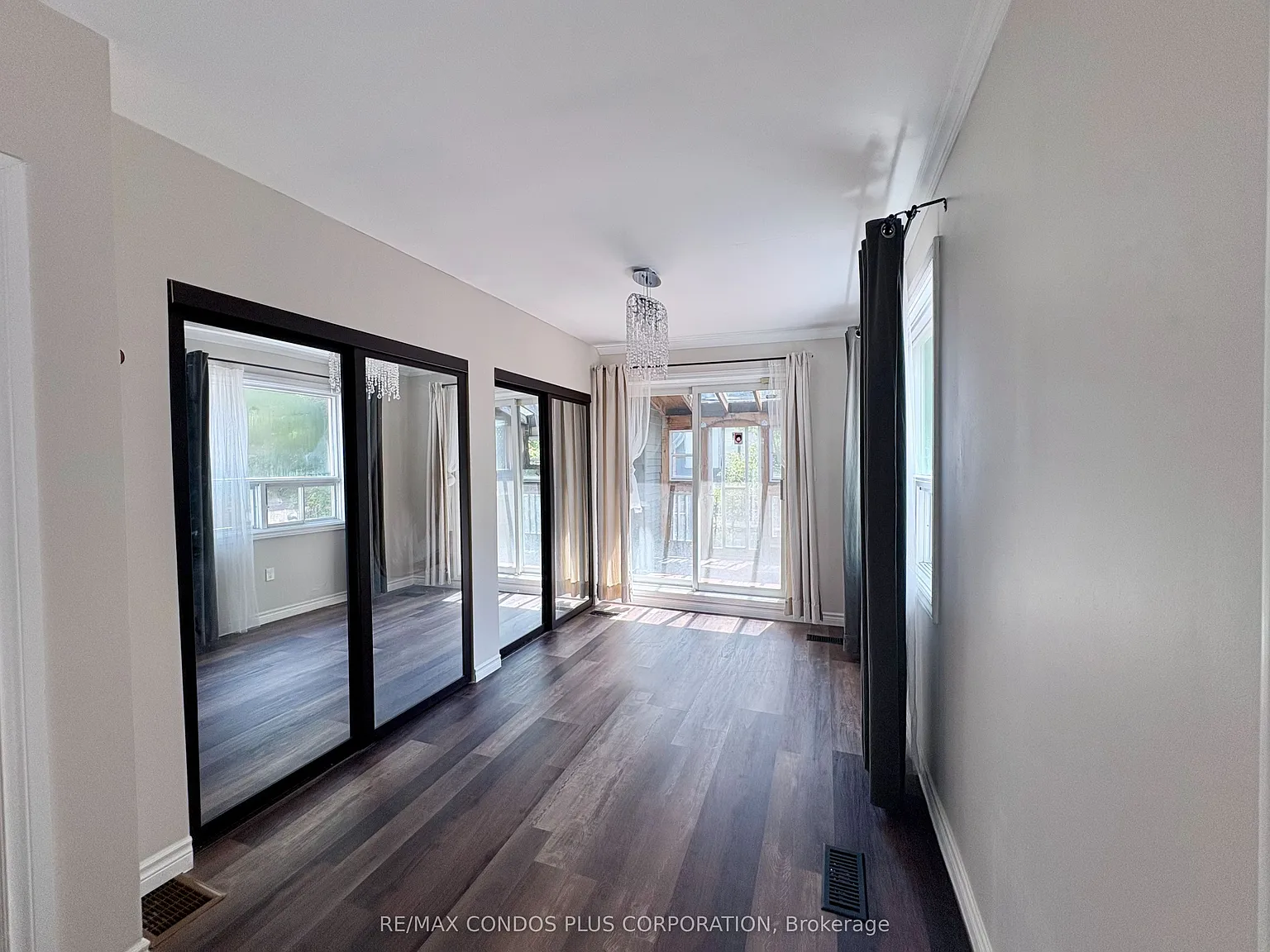 5 bed, $5,000 — Photo 3