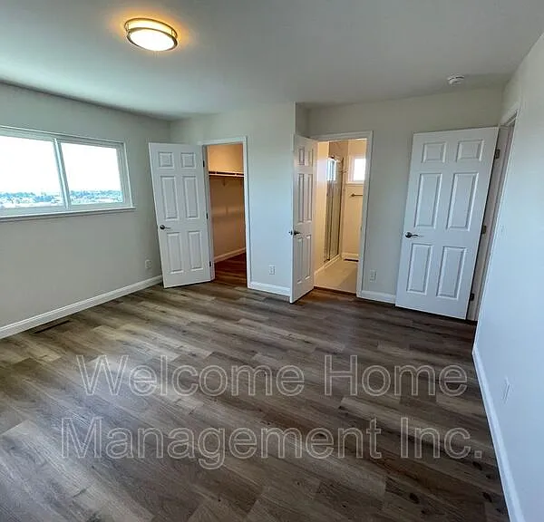 16233 San Remo Dr — Photo 35