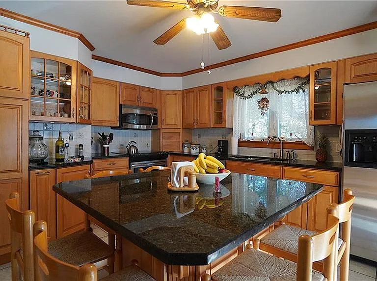 389 Prospect Rd — Photo 10