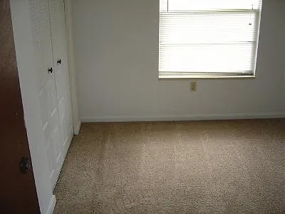 8841 SE 87th Ter
