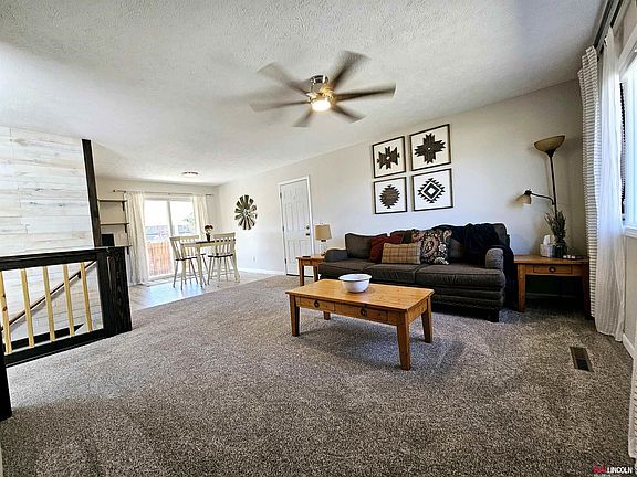 3rd image of 1618 E Lawn Plaza Dr