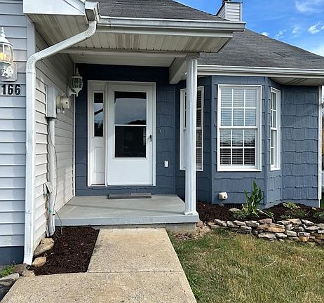 2nd image of 2166 Valley Dr