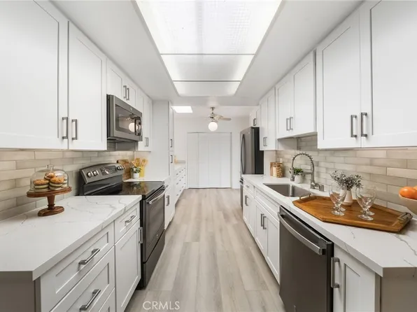 2026 Via Mariposa W #C, Laguna Woods, CA 92637