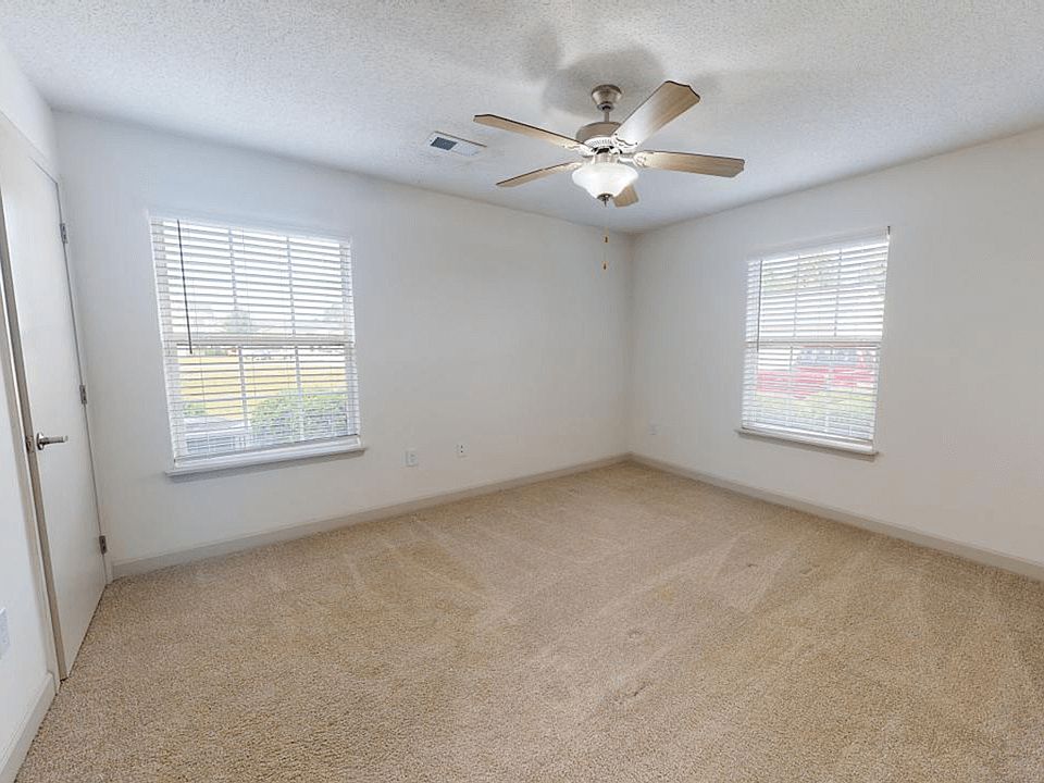 Tour Our 1, 2, or 3 Bedroom Apartments