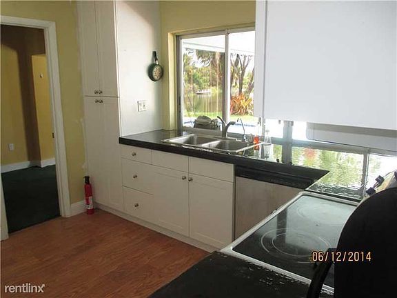 7271-F10016137_501_22