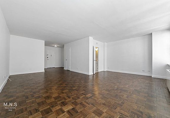 2nd image of 155 E 55th St APT 9K