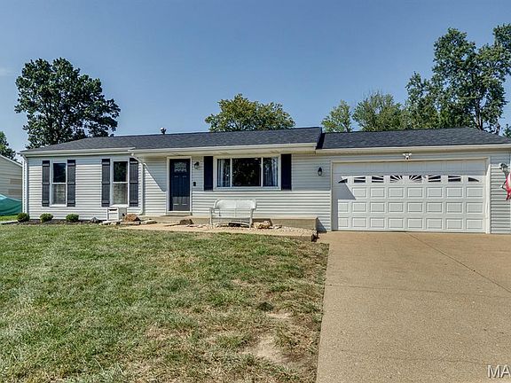2nd image of 251 Peffer Ln