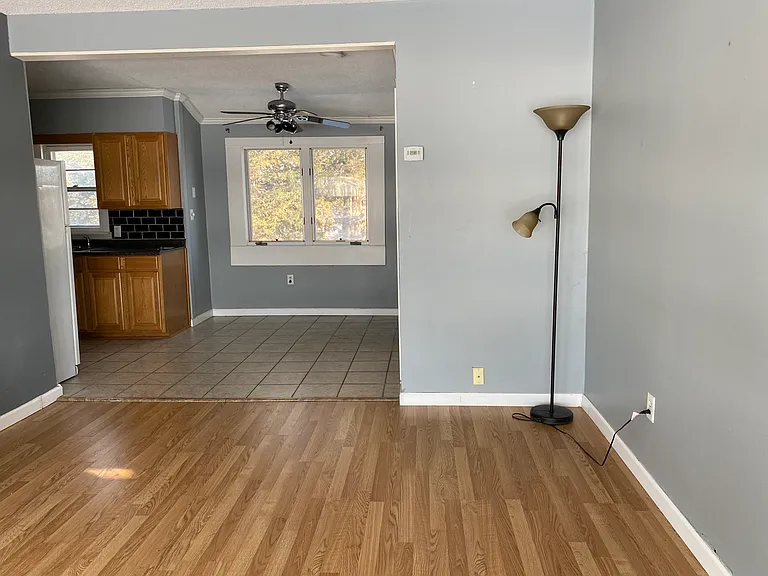 1429 Idaho Ave S — Photo 5