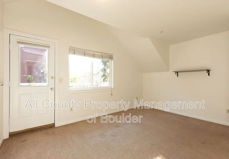 2317 Walnut St — Photo 17